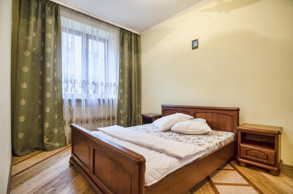 Apartment Hnatuka Center ลวีฟ ภายนอก รูปภาพ