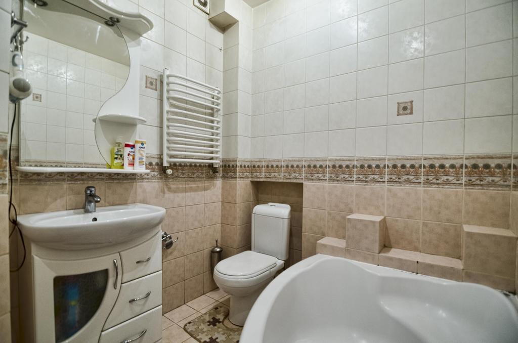 Apartment Hnatuka Center ลวีฟ ภายนอก รูปภาพ