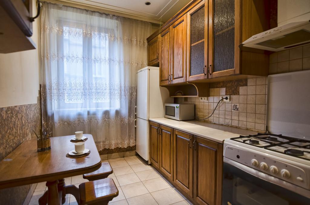 Apartment Hnatuka Center ลวีฟ ภายนอก รูปภาพ